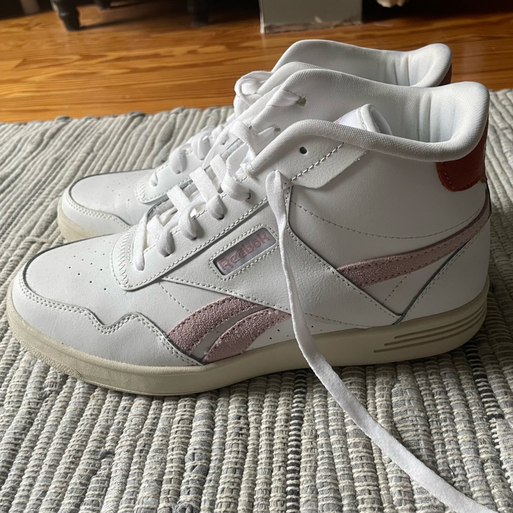 Reebok White Sneakers with Light Pink Accents